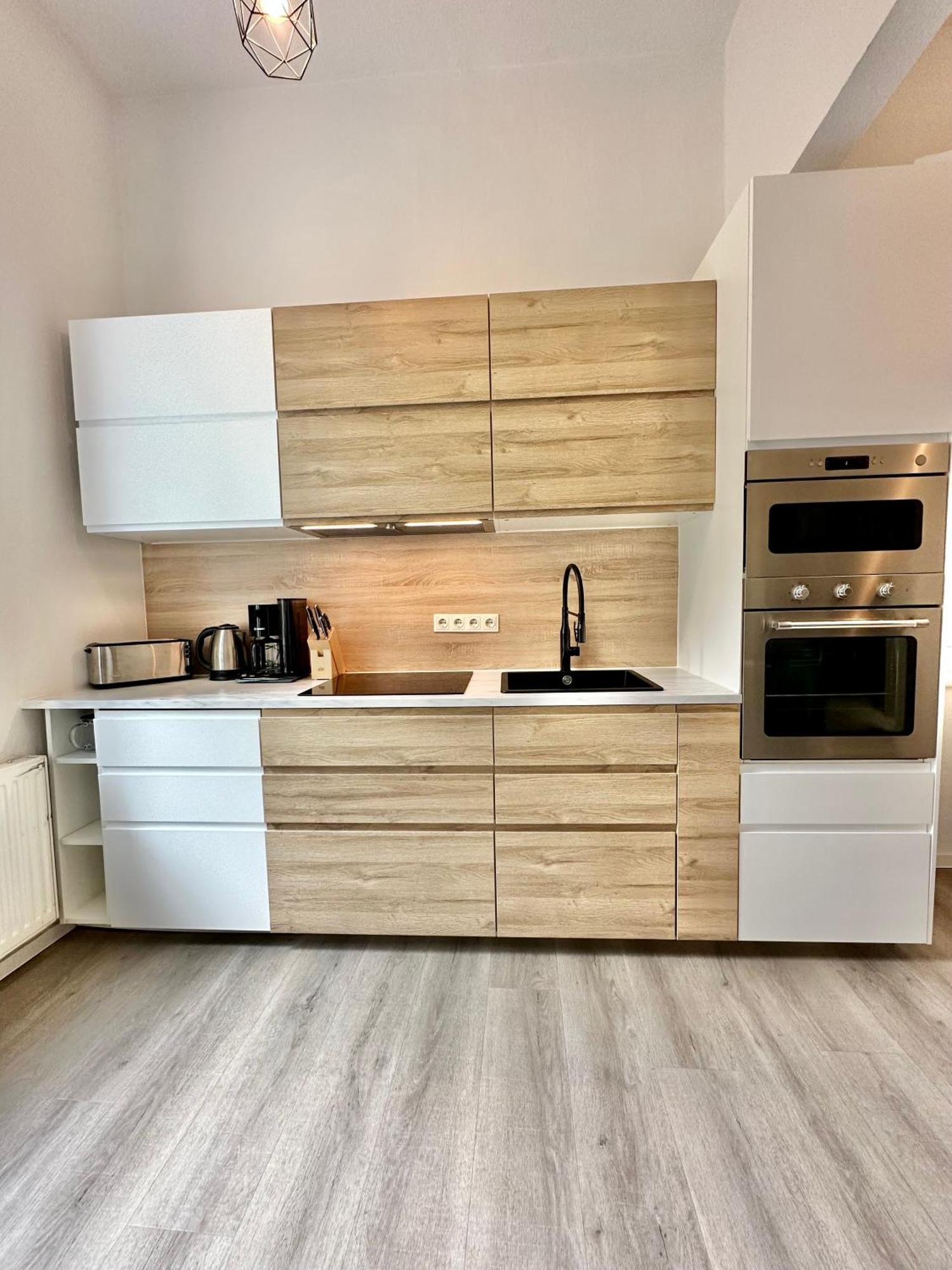 Erholsame City-Erdgeschosswohnung Mit Veranda, Grill Und Parkplatz D46Eg 奥尔登堡 外观 照片